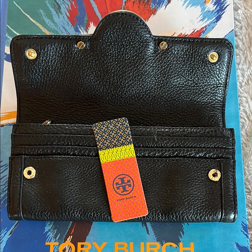 Tory Burch Black Leather Wallet - Picture 4 of 8